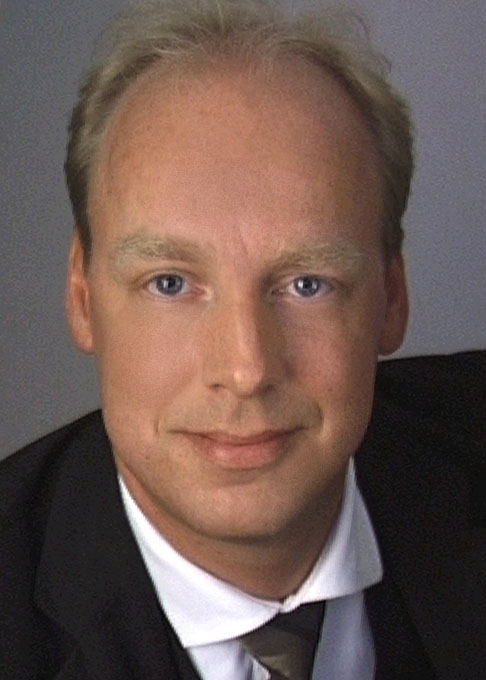 STEFAN PRALLE 3 COLOR.jpg