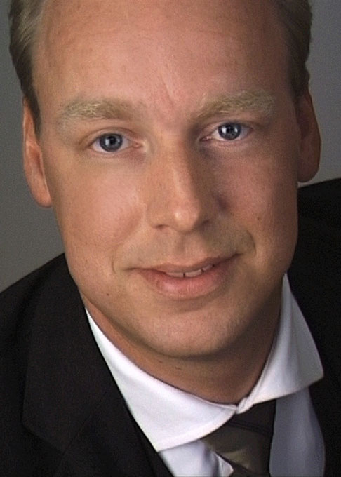 STEFAN PRALLE 1 COLOR.jpg