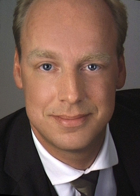 STEFAN PRALLE 2 COLOR.jpg
