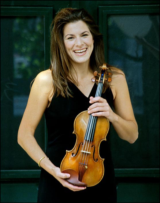 ElisabethKufferath25MM.jpg
